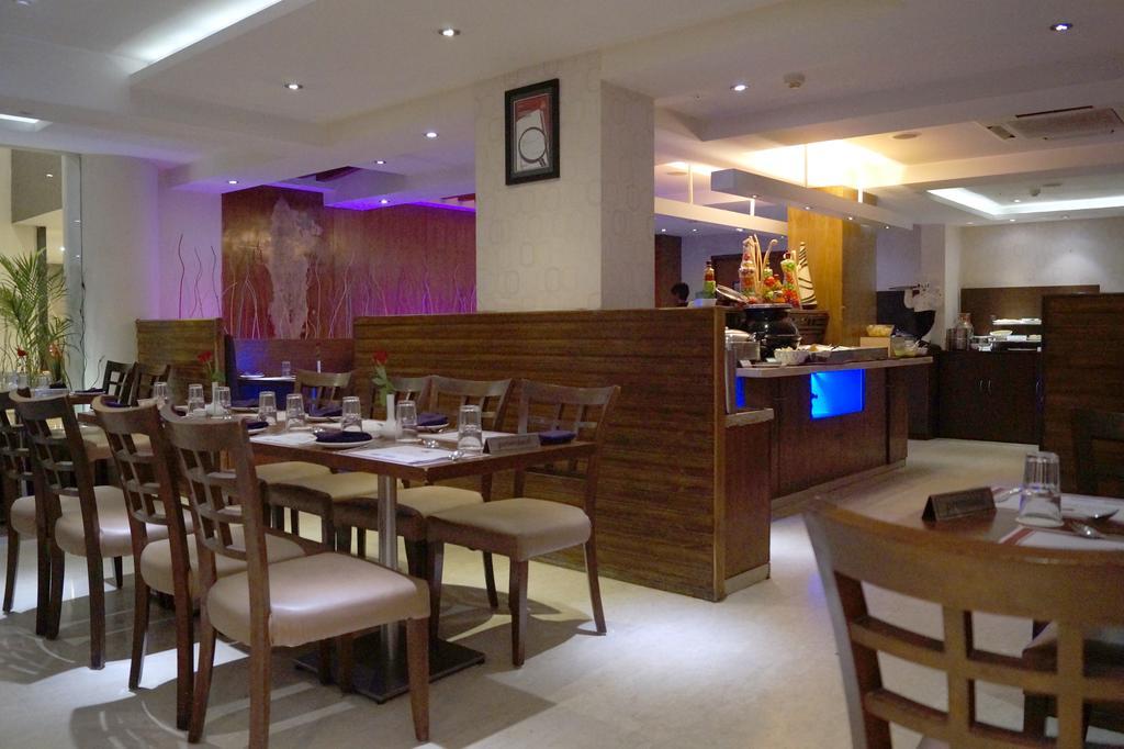 The Grand Solitaire Haiderabad Buitenkant foto