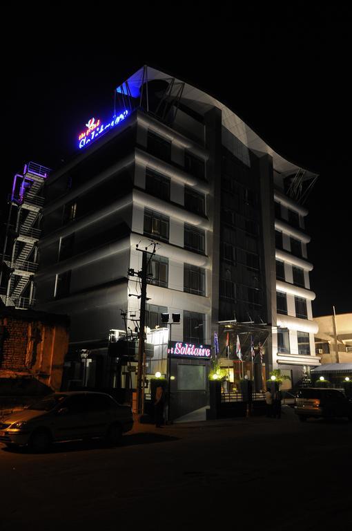 The Grand Solitaire Haiderabad Buitenkant foto