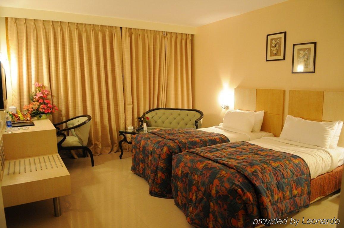 The Grand Solitaire Haiderabad Buitenkant foto