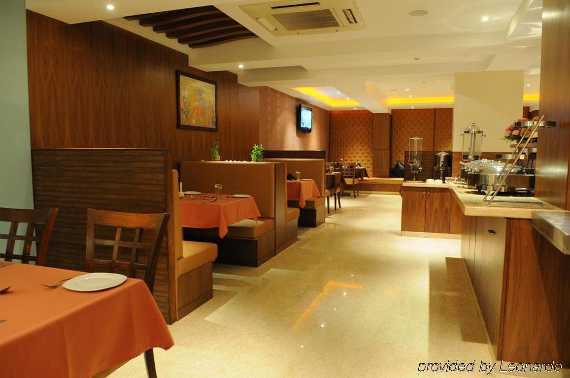 The Grand Solitaire Haiderabad Buitenkant foto