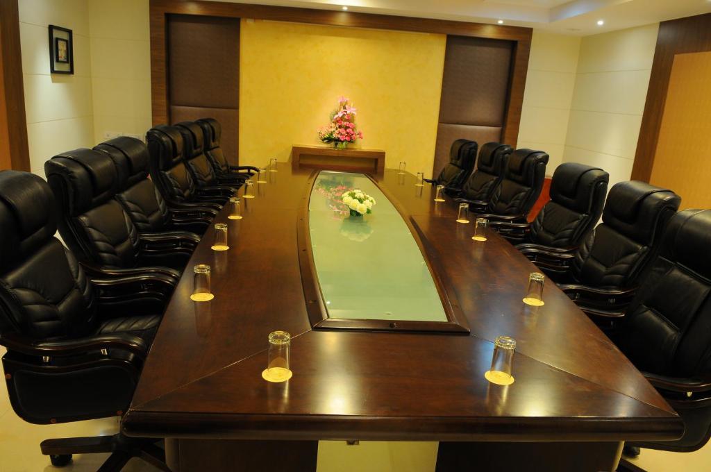 The Grand Solitaire Haiderabad Buitenkant foto